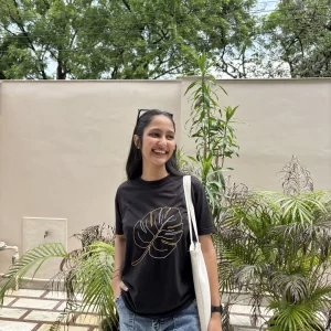 Embroidery t-shirt